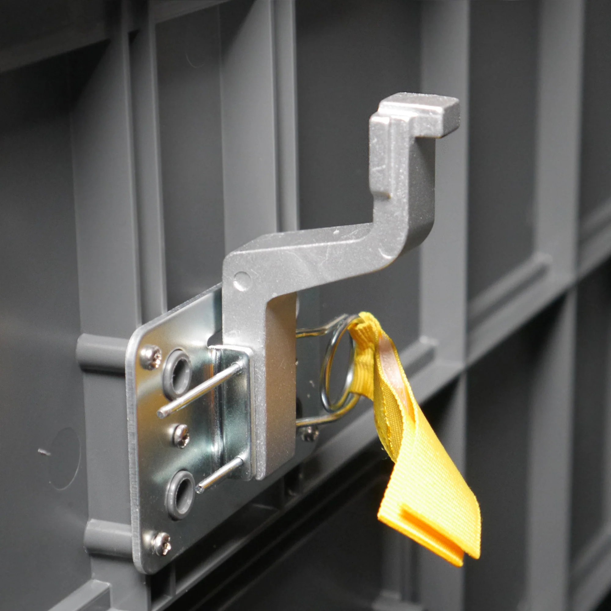 BenchSentry Connect - Secure Package Delivery Porch Box - Image 7